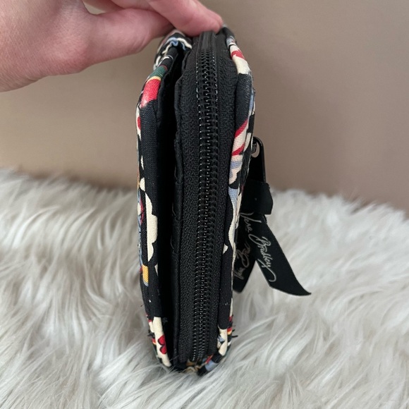 {Vera Bradley} Turnlock Wallet in Floral Print - Picture 7 of 13